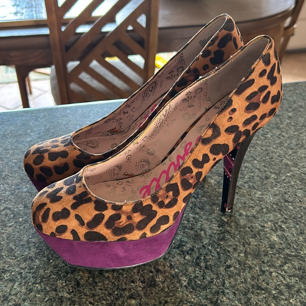 Betsy Johnson Betsyville Platform heels